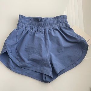 lululemon HR Track That short 3” Water drop